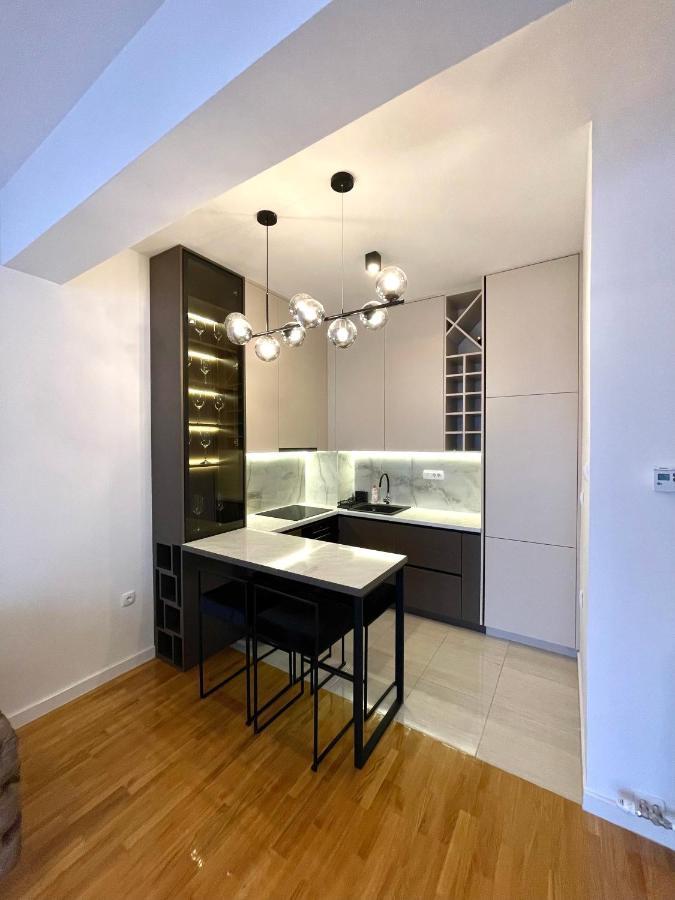 Vista Apartment เทรบินเย ภายนอก รูปภาพ