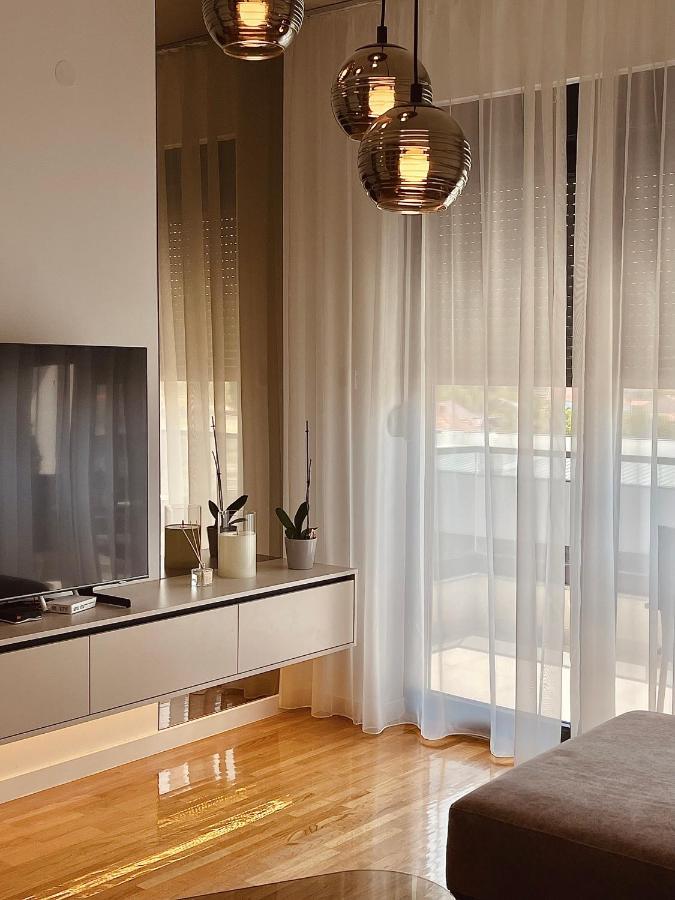 Vista Apartment เทรบินเย ภายนอก รูปภาพ