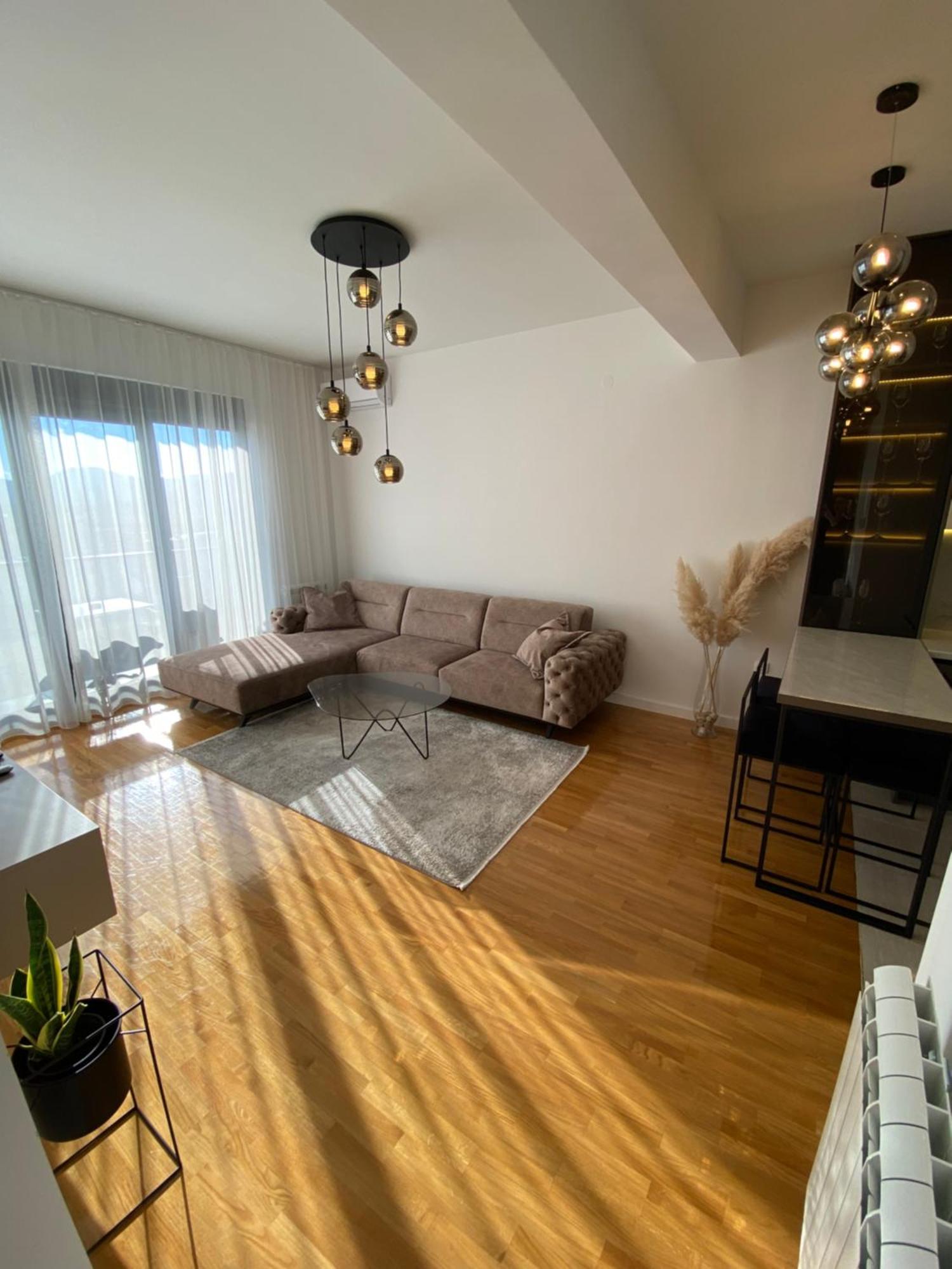Vista Apartment เทรบินเย ภายนอก รูปภาพ